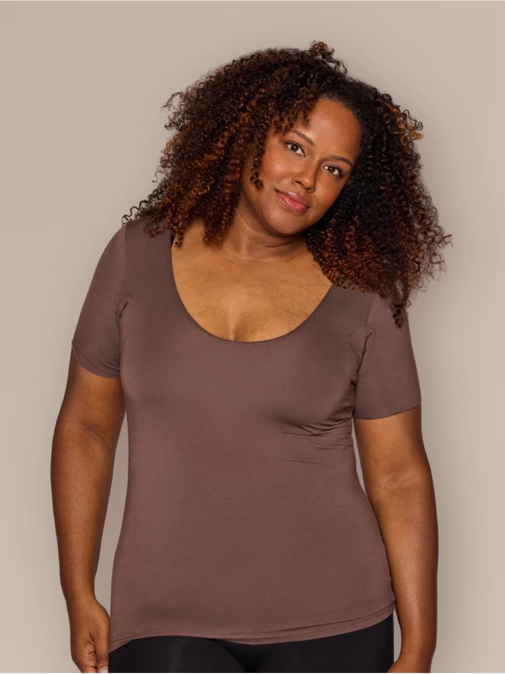 Numi Signature Undershirt Brown 1XL Women's Short Sleeve Minimalist NWT